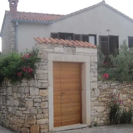 In Supetar/insel Brac 5914 *